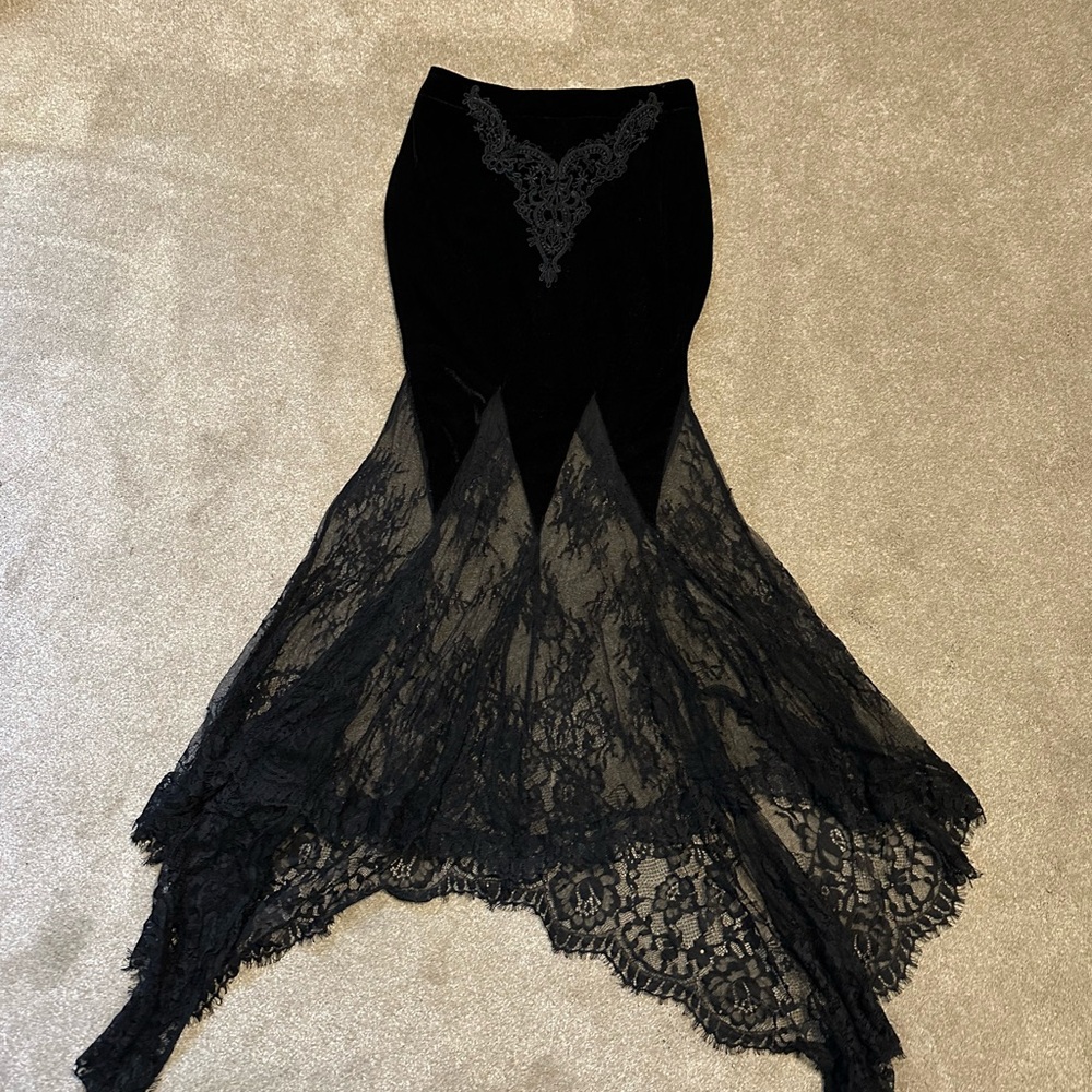 Widow black velvet and lace skirt